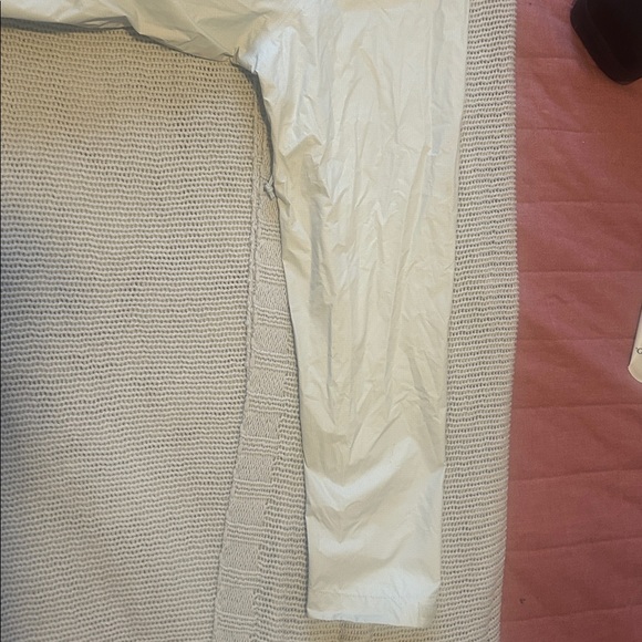 The North Face Women's Packable Rain Jacket - Cream - Picture 11 of 15